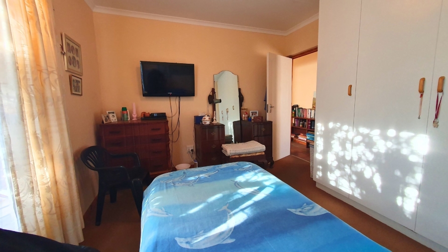 3 Bedroom Property for Sale in Heiderand Western Cape